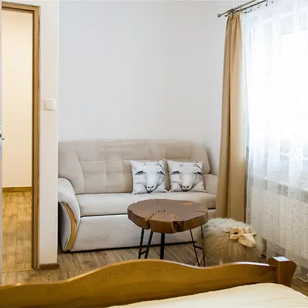 Miedzy Owcami Z Elektrycznymi Rowerami Apartment Sromowce Wyzne Exterior photo