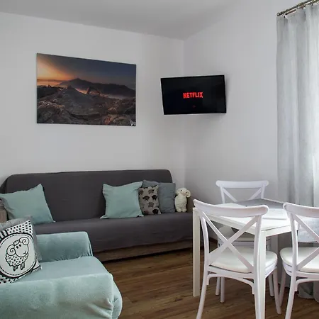Miedzy Owcami Z Elektrycznymi Rowerami Apartment Sromowce Wyzne Exterior photo