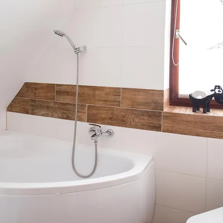Miedzy Owcami Z Elektrycznymi Rowerami Apartment Sromowce Wyzne Exterior photo