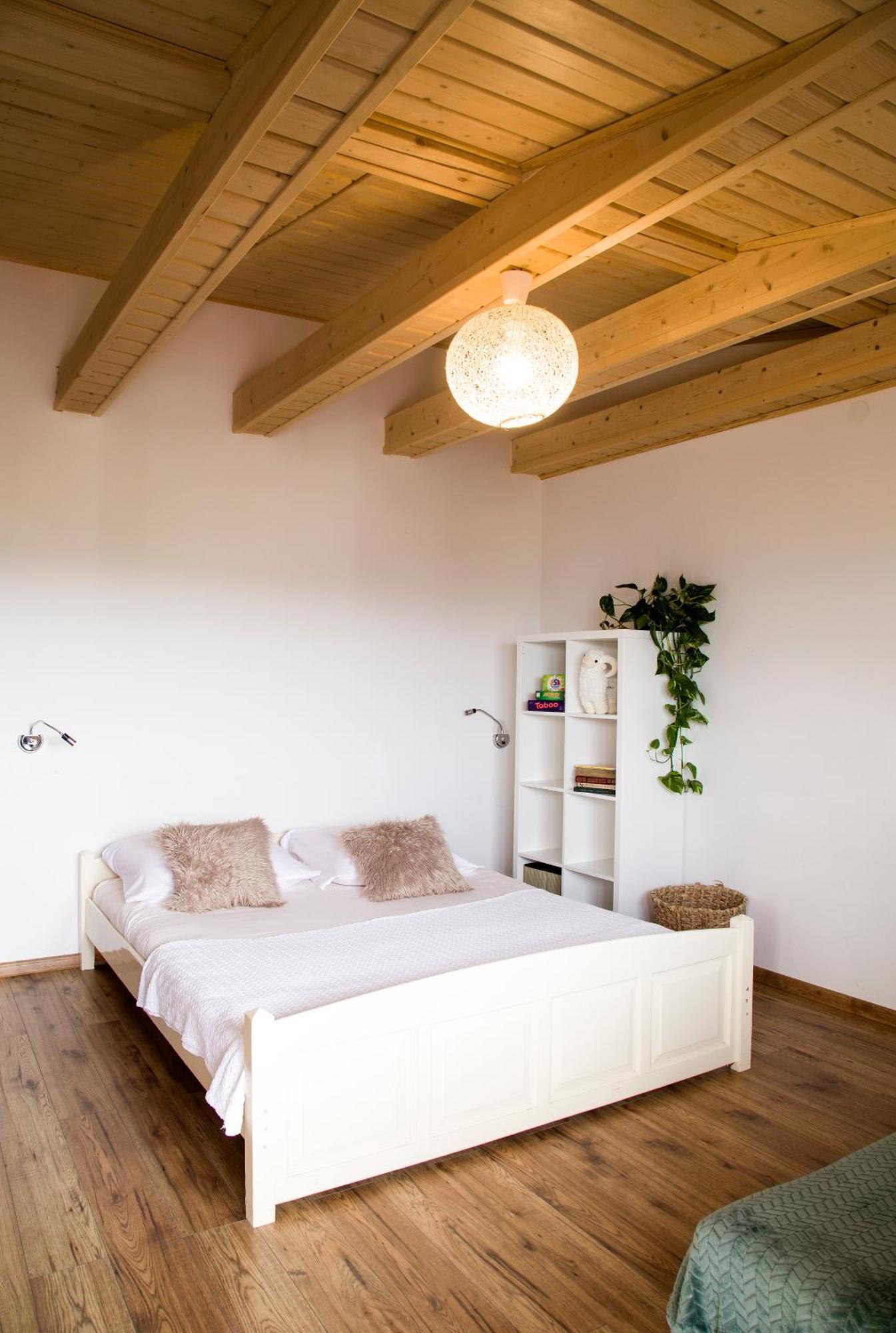 Miedzy Owcami Z Elektrycznymi Rowerami Apartment Sromowce Wyzne